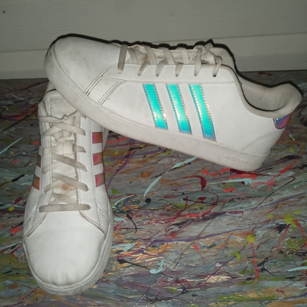 Adidas Original Superstar Women's/Youth, White w/Iridescent Silver, SZ. 7